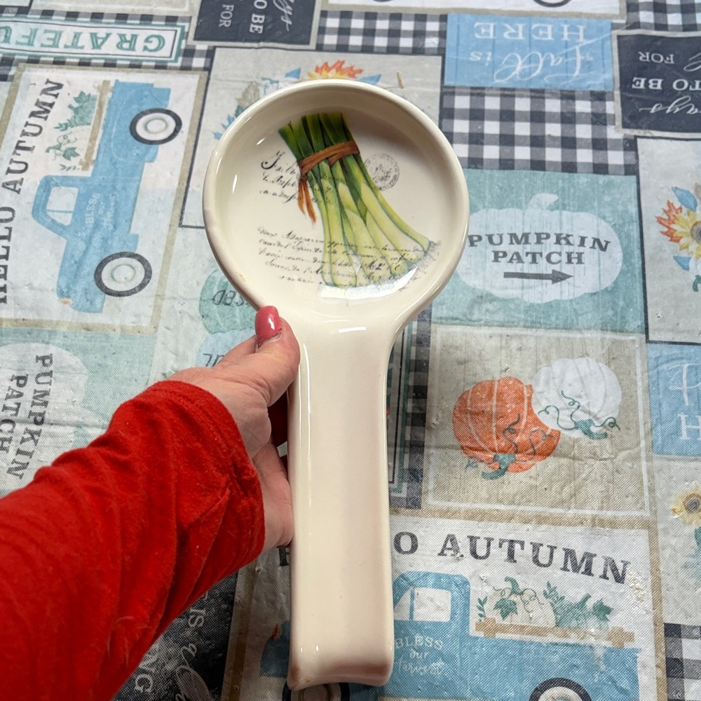 Effetti Green Onion Spoon Rest Italy White